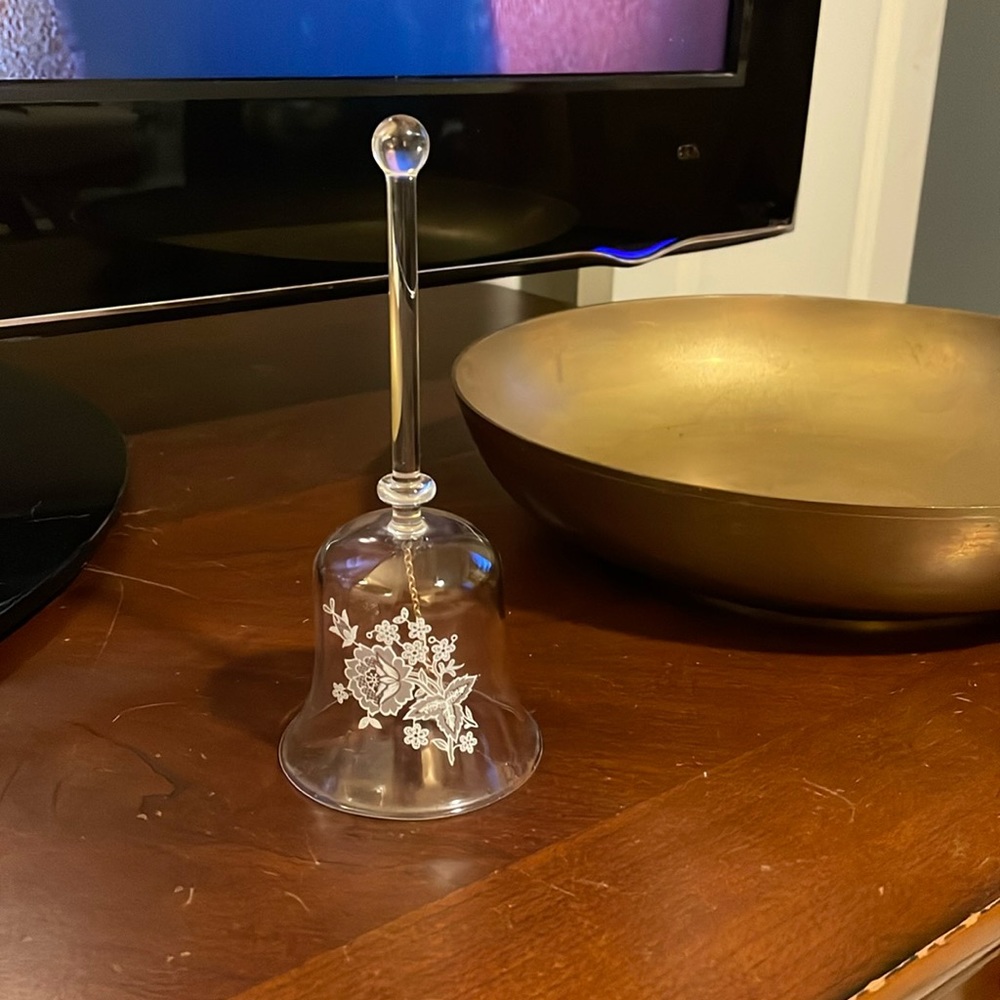 Glass rose Bell